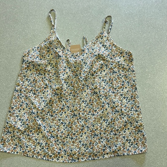 Shein flower print size medium Spagetti strap with tags - Picture 1 of 6